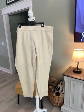 Express Cream Cozy Knit Joggers
